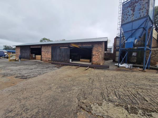 2 800  m² Industrial space