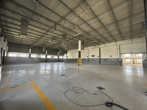 1 160  m² Industrial space