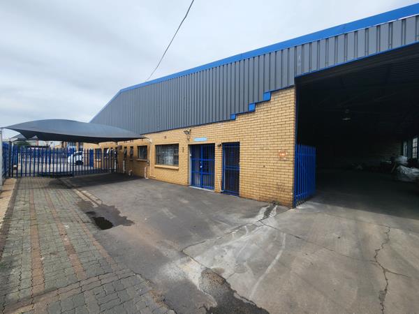 440  m² Industrial space