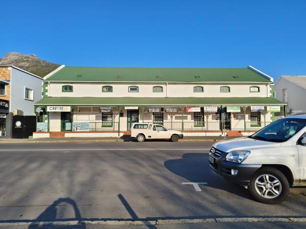 65  m² Commercial space