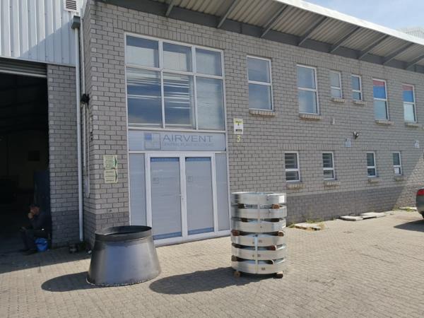 144  m² Industrial space