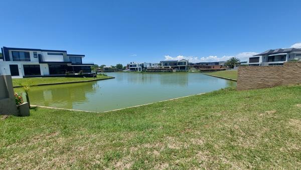 918 m² Land