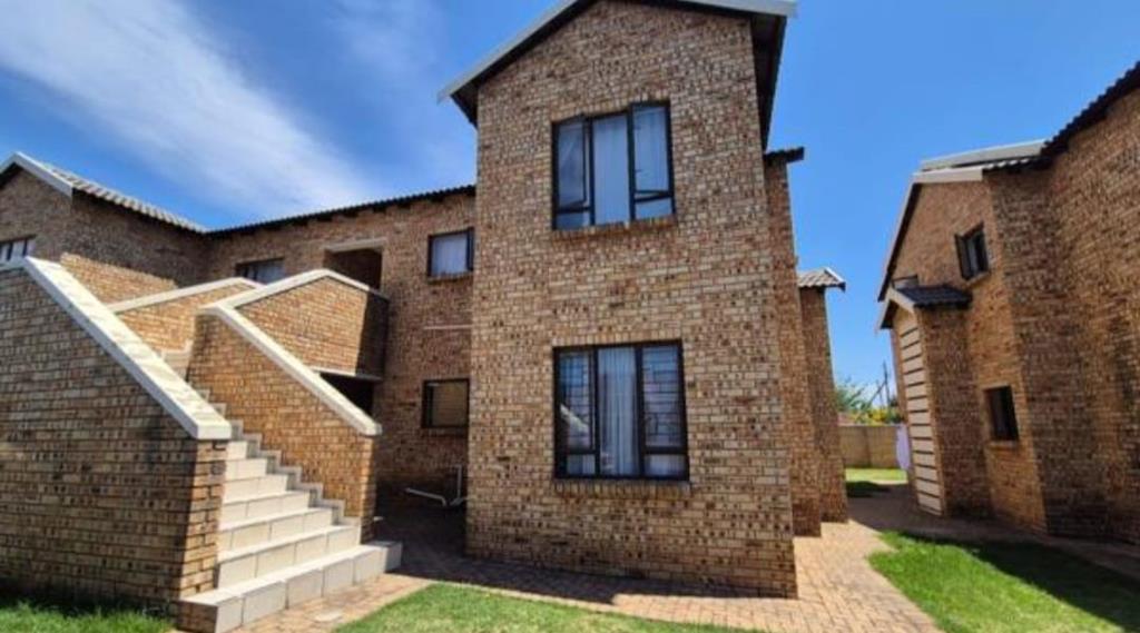 2 Bedroom Townhouse