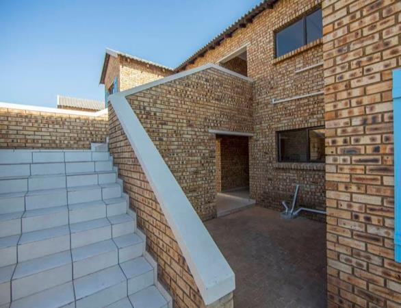 2 Bedroom Townhouse
