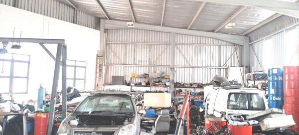 504  m² Commercial space