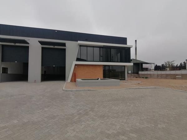 565  m² Industrial space