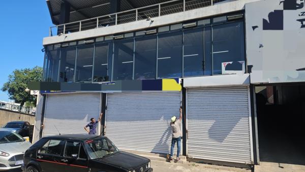 65  m² Commercial space