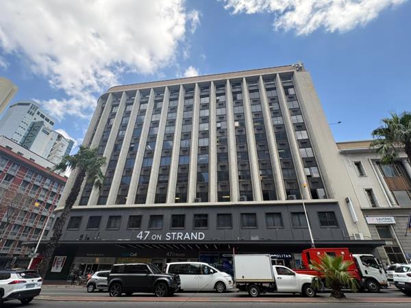 162  m² Commercial space