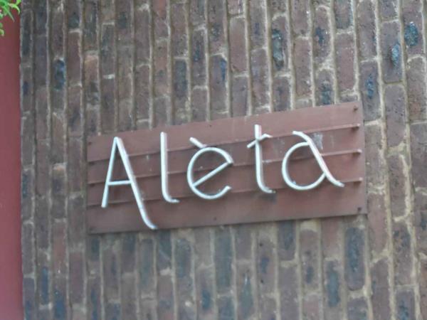 1.5 Bedroom Apartment