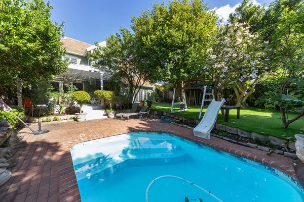 4 Bedroom House