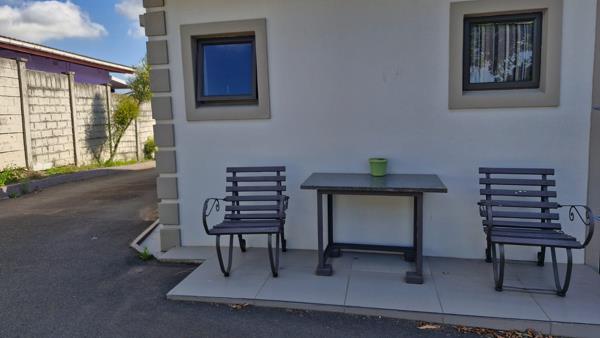 1 Bedroom Garden Cottage