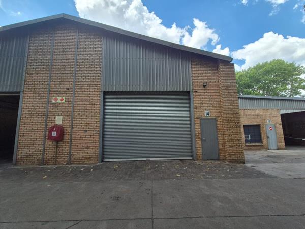 215  m² Industrial space