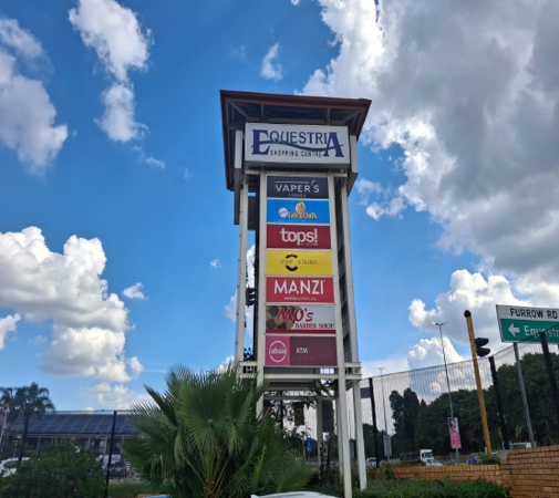 174  m² Commercial space