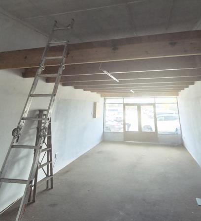 64  m² Retail Space