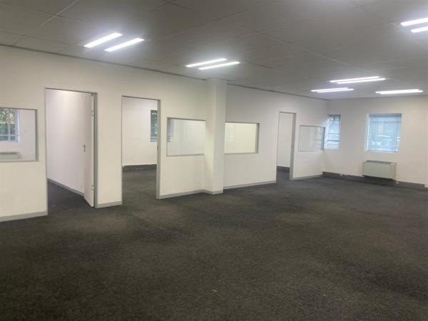 187  m² Office Space