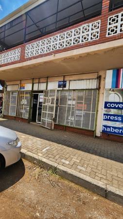 100  m² Retail Space