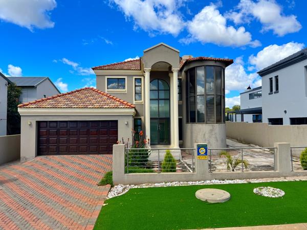 5 Bedroom House