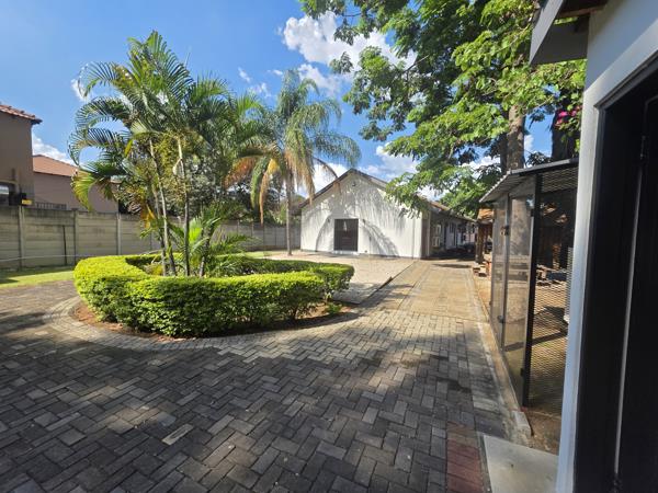 290  m² Commercial space