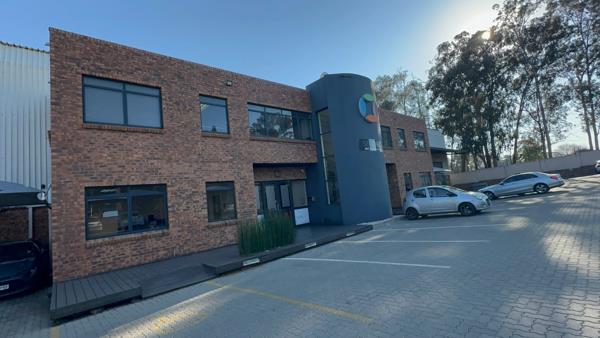 3 400  m² Industrial space