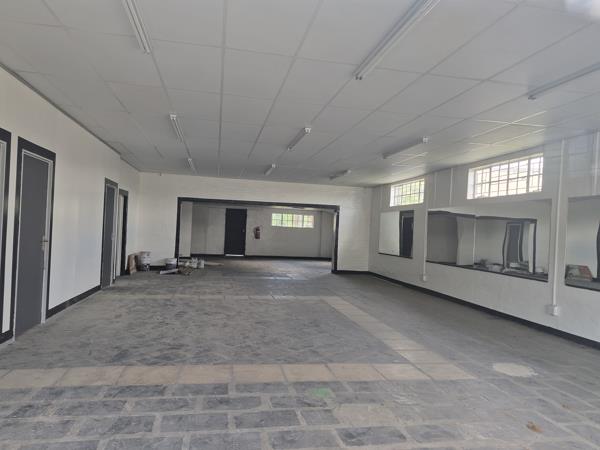 200  m² Retail Space