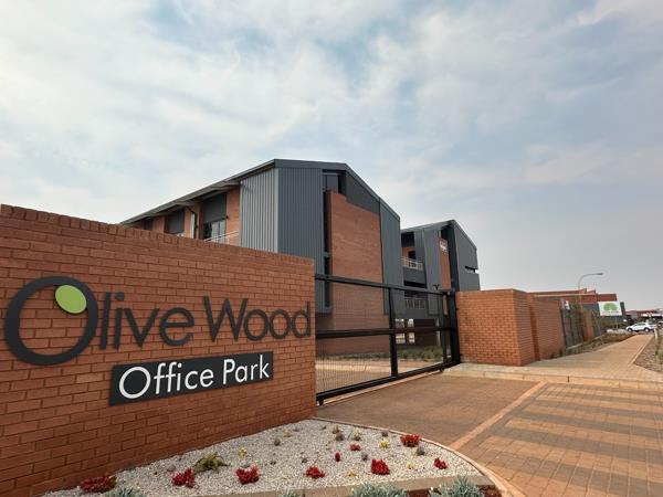 102  m² Office Space