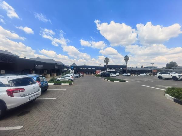 120  m² Commercial space