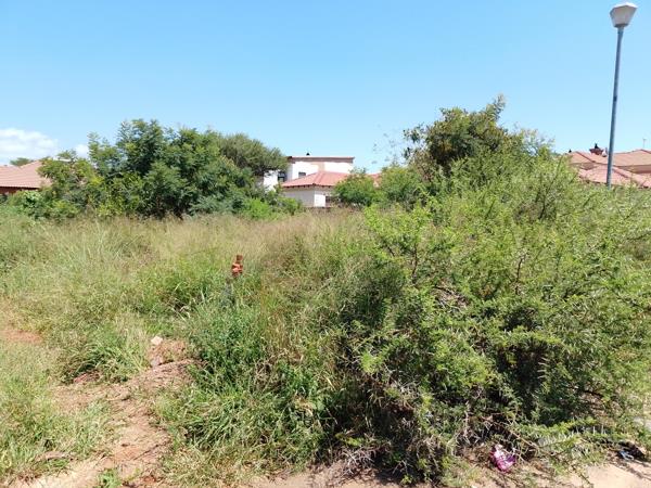 653 m² Land