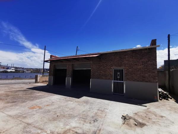 712  m² Industrial space