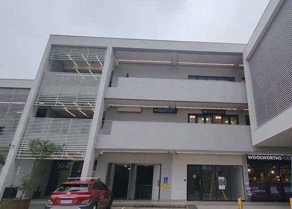 247  m² Commercial space