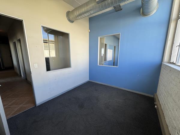 282  m² Industrial space