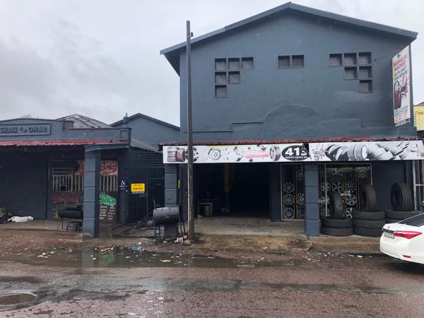 765  m² Industrial space