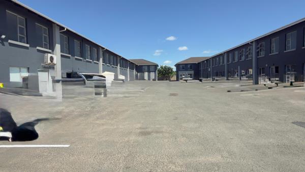 202  m² Industrial space