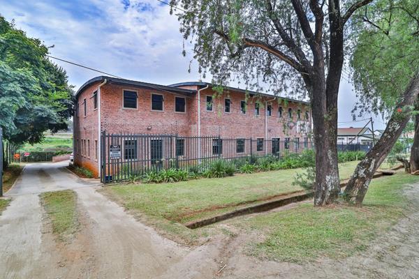 350  m² Office Space