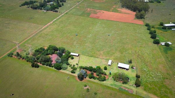8.8 ha Smallholding