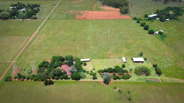 8.8 ha Smallholding