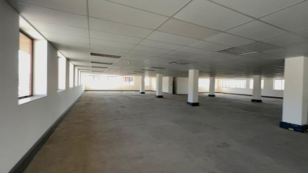 401  m² Commercial space