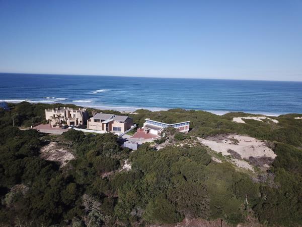 813 m² Land