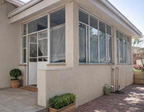 1 Bedroom Garden Cottage