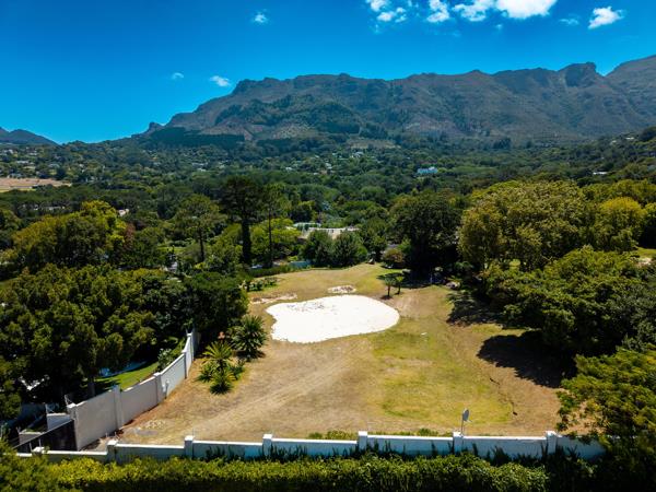 4 140 m² Land