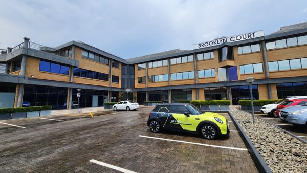 300  m² Commercial space