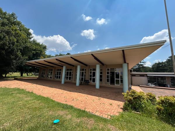1 369 m² Commercial space