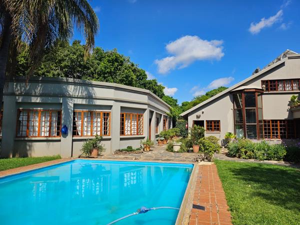 1 000  m² Commercial space