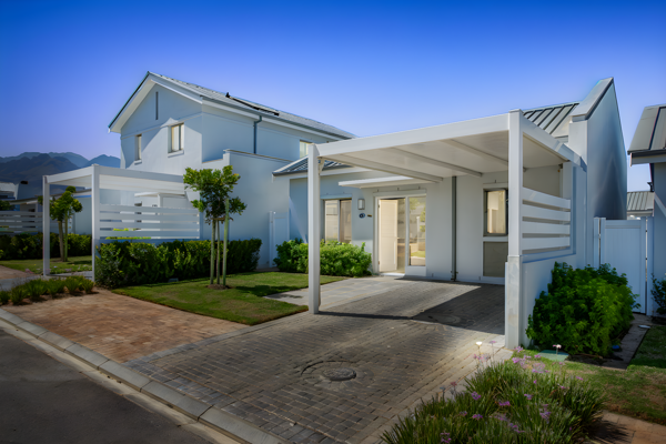 2 Bedroom House