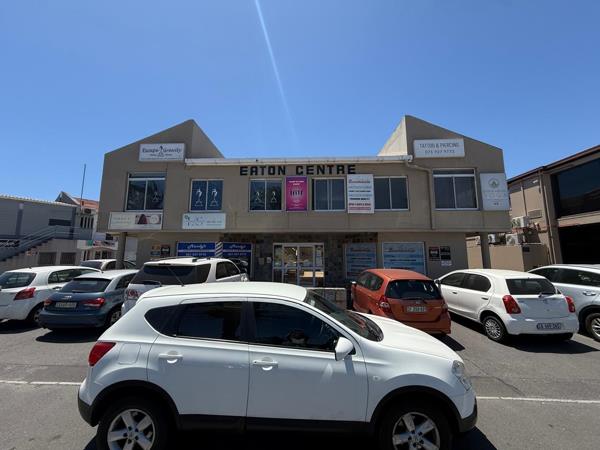 65  m² Commercial space