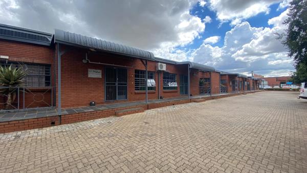 340  m² Industrial space