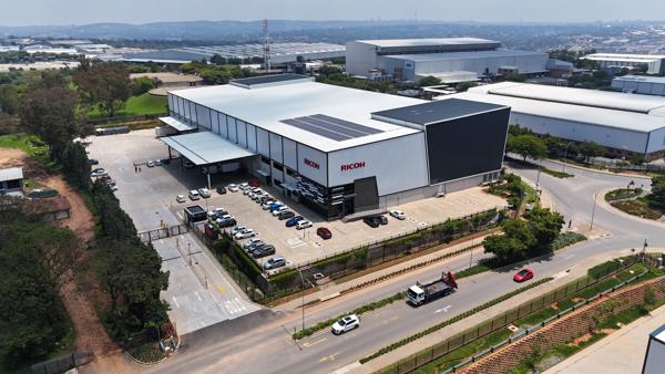 7 500  m² Industrial space