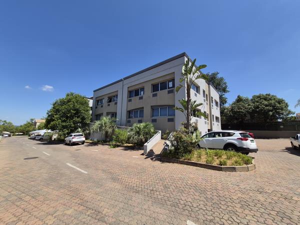 1 670  m² Commercial space