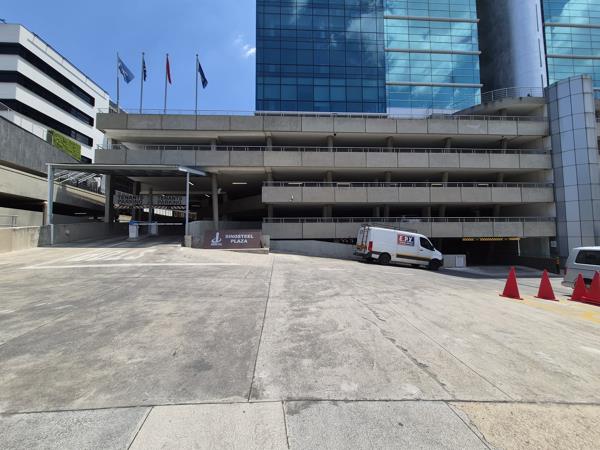 492 m² Commercial space