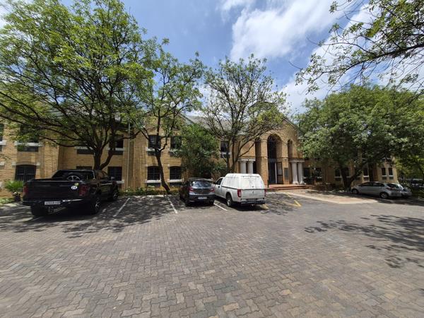 35  m² Commercial space