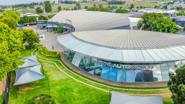 5 600  m² Commercial space